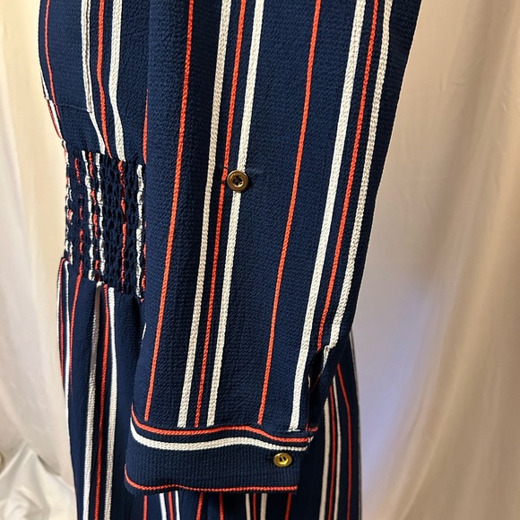 Summer Zippered Shift; Full or 3/4 Sleeve Options W/ Button Roll-Up (Size PL) - Picture 4 of 9